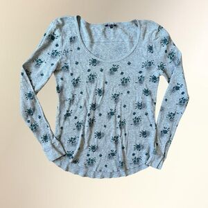 Hurley Gray Long-Sleeve Scoop Neck Tee with Teal Floral Print